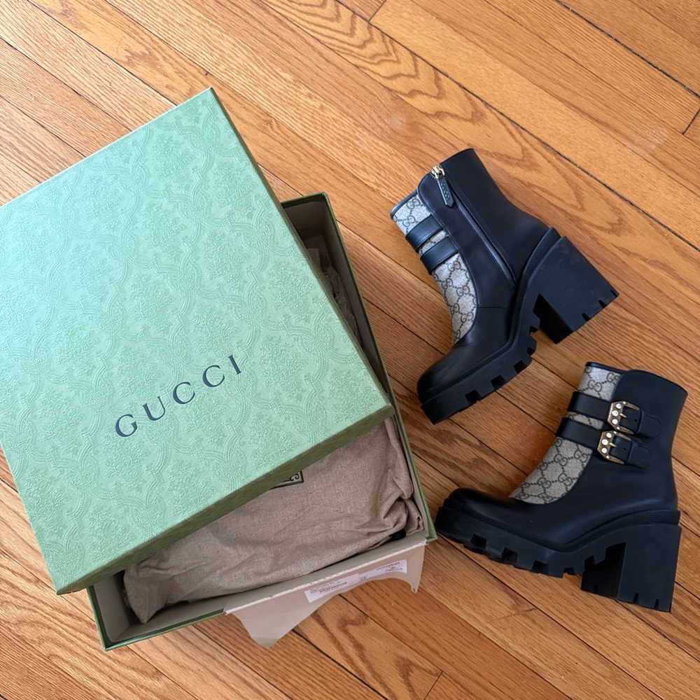 Gucci Black and Gray Ankle Boots